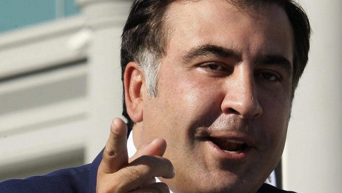 Rządząca Gruzją partia prezydenta Micheila Saakaszwilego, Zjednoczony Ruch Narodowy, zwiększa przewagę przed październikowymi wyborami do parlamentu nad opozycyjnym Gruzińskim Marzeniem - świadczą wyniki sondażu opublikowanego w piątek przez portal Civil.ge.