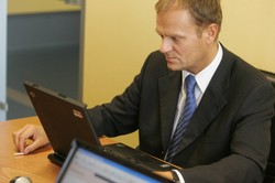 Wiadomo, kto zhakował kancelarię premiera. Zdobył hasło Donalda Tuska