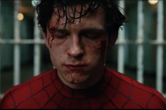 Objavljen novi trejler za film "Spajdermen: Novi dan": Tom Holand se bori protiv Hulka i gubi kontrolu nad svojim moćima (VIDEO)