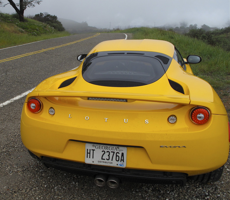 Lotus Evora to obecnie jedyny model Lotusa dostępny z tylnymi siedzeniami, fot. Jason H. Harper/Bloomberg