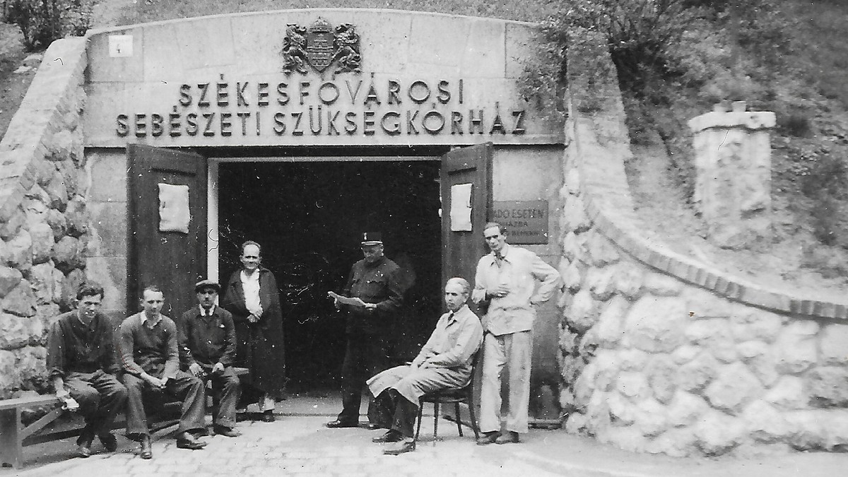 Kiderülnek a Sziklakórház titkai – fotók