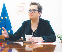 To koniec zakazu dla prac domowych? MEN przyznaje się do błędu