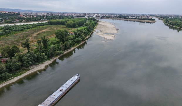 Nizak vodostaj Dunava kod Novog Sada