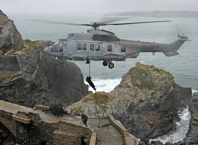 Maksymalna prędkość to 324 km/h.