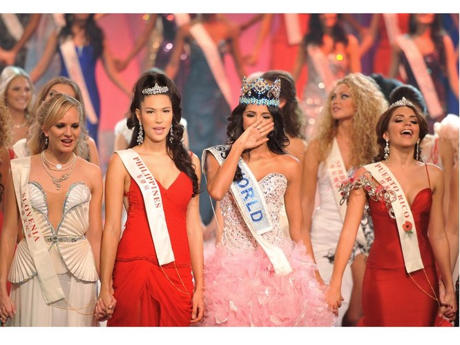 Miss Wenezueli, zgodnie z tradycją, była niezwykle wzruszona