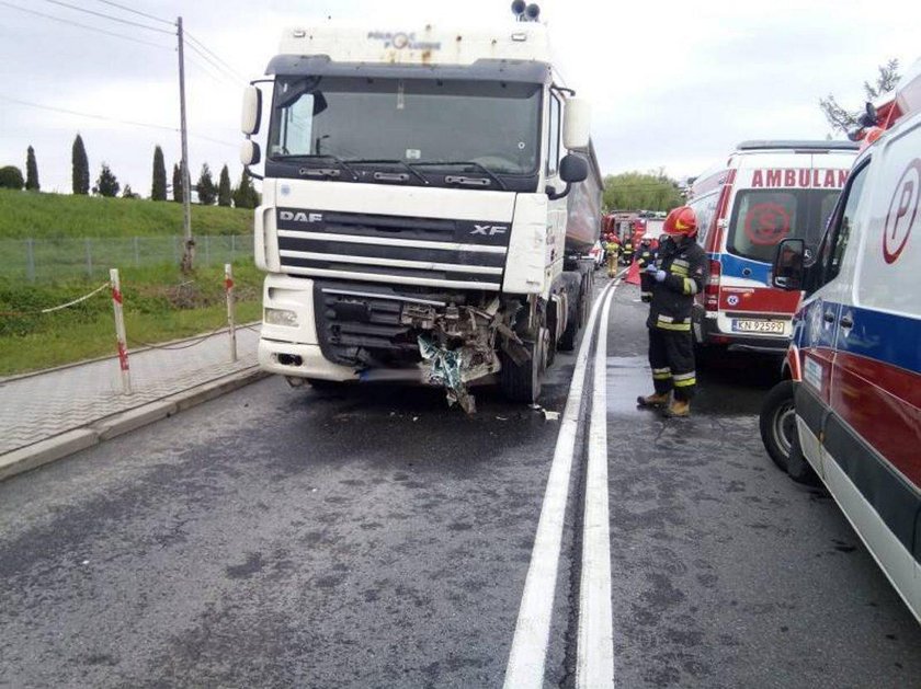 Makabryczny wypadek pod Limanową. Kierowca nie miał szans