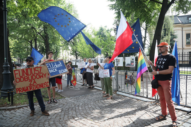 We wtorek i w środę TK rozpatrywał dwa ustrojowe wnioski związane z relacjami między prawem polskim a unijnym.