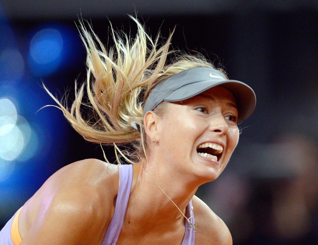 Piękna Maria lepsza od pięknej Any. Szarapowa wygrała porsche