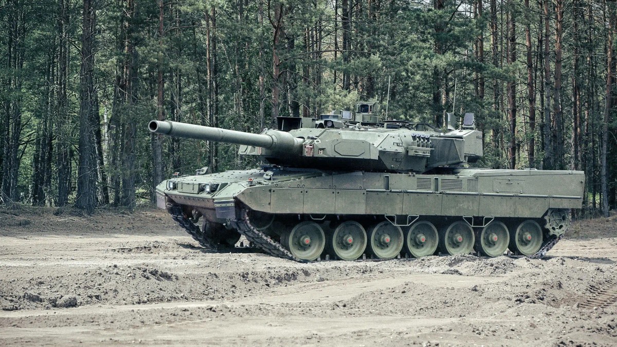 Czołg Leopard 2A8.