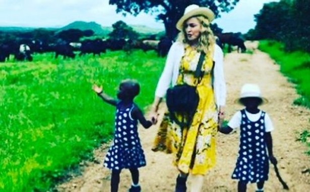 Madonna adoptowała bliźniaczki pochodzące z Malawi