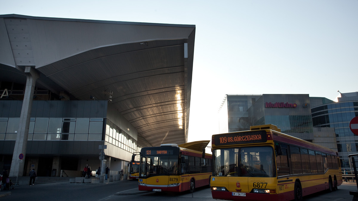 Od czerwca ZTM likwiduje część linii autobusowych - Wiadomości