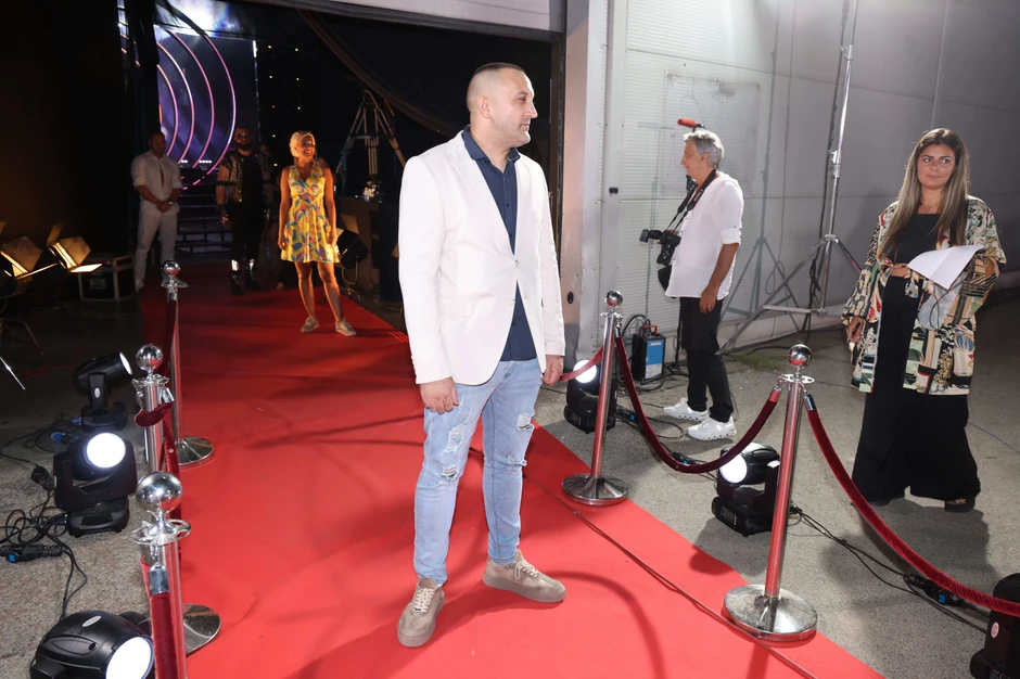 Stojin sin radio u "Lazi": Detalj iz života naslednika pevačice