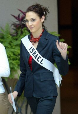 Miss Universe 2004 / 16.jpg