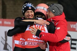 PŚ w skokach: Stoch, Żyła i Kubacki w czołówce listy płac, Kobayashi liderem