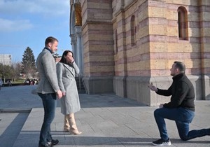 Begrađanin zaprosio djevojku u Banjaluco