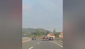 Vožnja u zaustavnoj traci kod Požege