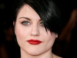 Córka Kurta Cobaina się zaręczyła