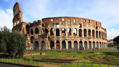 Ilyen nincs! Egy magyar turista vandalizmusa miatt szigorítják a Colosseum őrzését