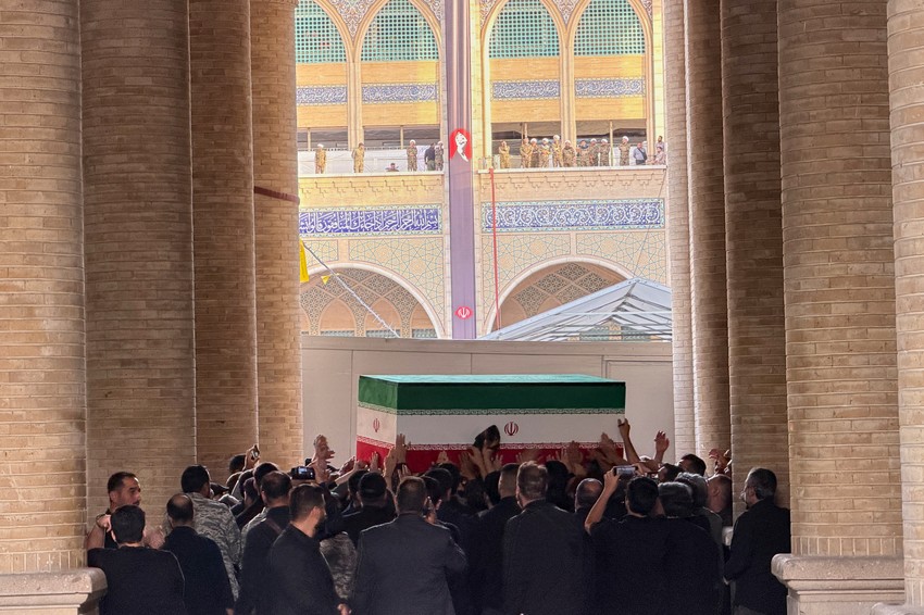 Sahrana Alija Hamneija u Iranu