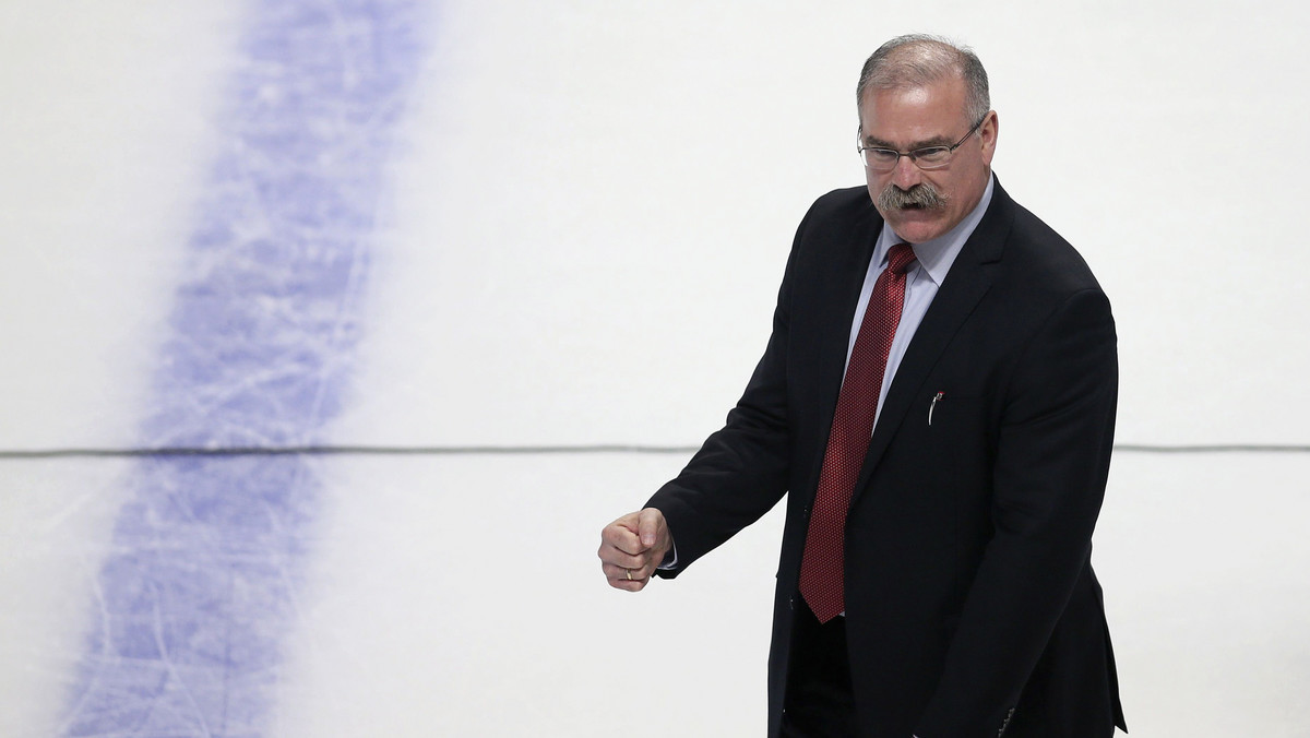 Przyznano część nagród za sezon zasadniczy NHL. Z uwagi na skrócony przez lokaut sezon nie było tradycyjnej gali w Las Vegas. Najlepszym szkoleniowcem sezonu został Paul MacLean trener Ottawa Senators.
