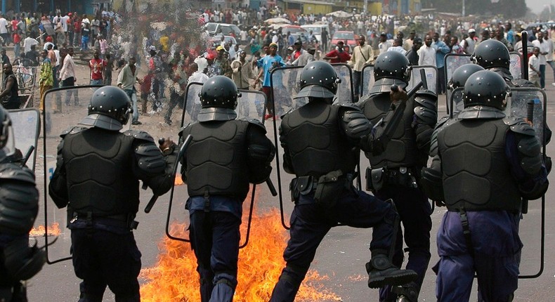 Congo police fire teargas at stone-throwing students