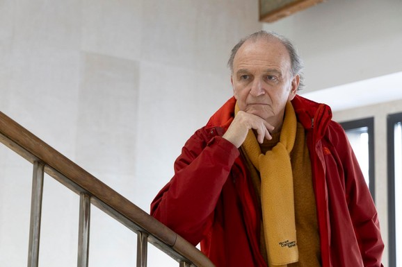 "REDITELJ MI JE ŠAPNUO: OPALI JE AKO TI DA!" Svetozar Cvetković otkrio detalje o INTIMNIM SCENAMA sa 20 godina starijom glumicom