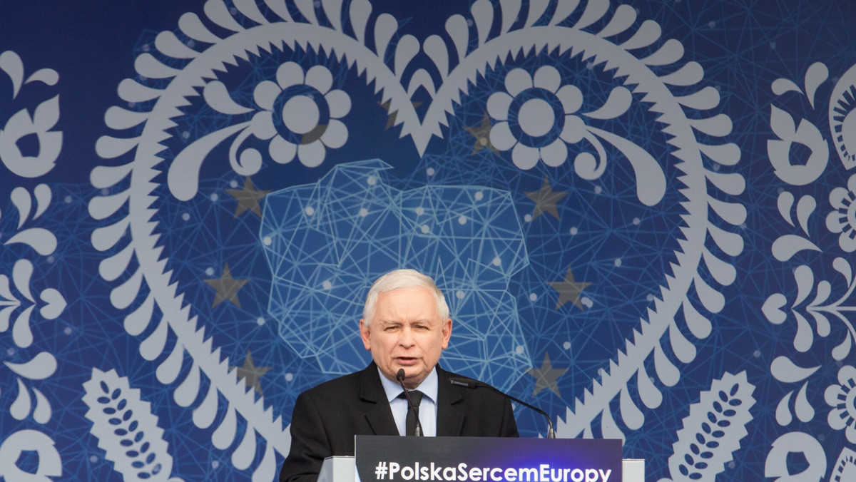 Jarosław Kaczyński na pikniku rodzinnym w Pułtusku. Będzie cyrk i leminiada