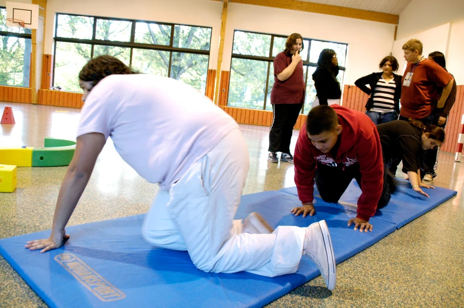 "Ne umeju ni da padnu a da se ne povrede"