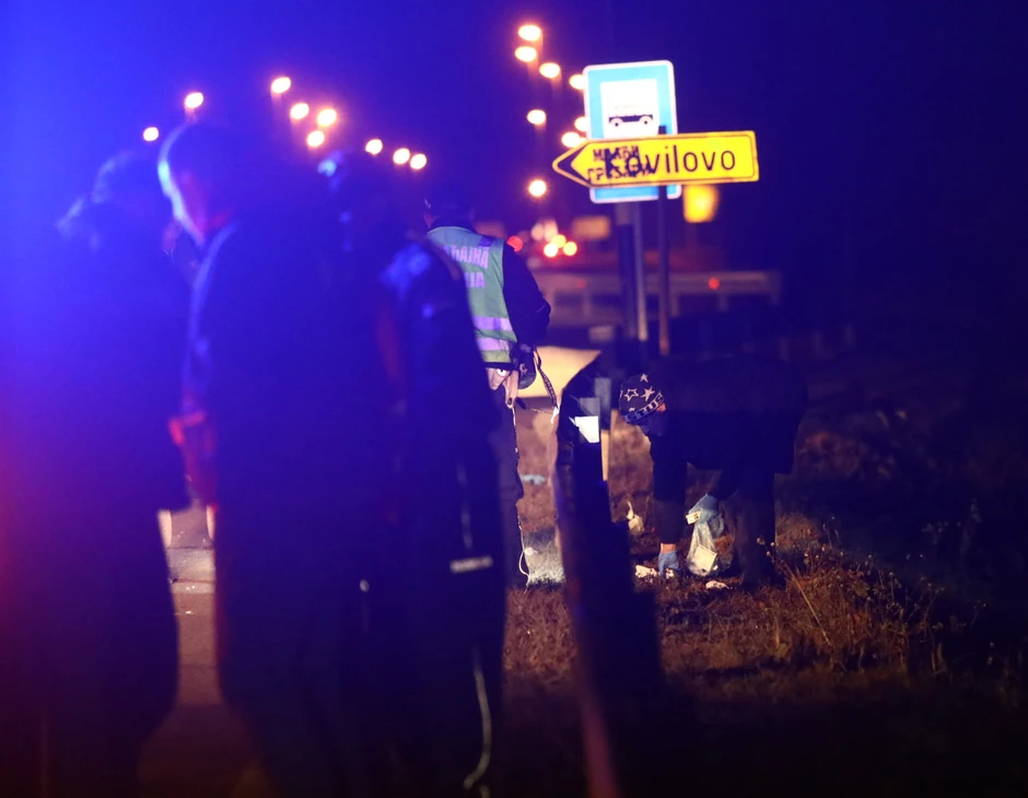 Razbacane stvari na sve strane