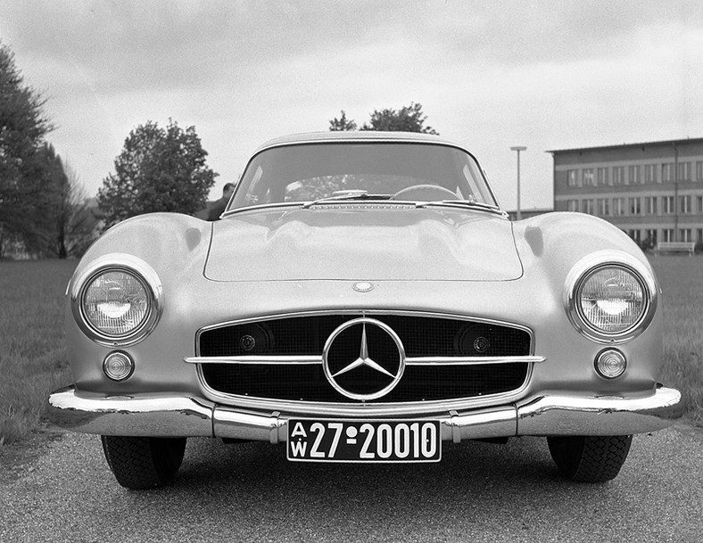 Mercedes 300SL na zdjęciach