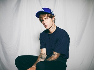 Justin Bieber új fotói láttán könyörögnek a rajongók, hogy azonnal kérjen segítséget, amíg nem késő