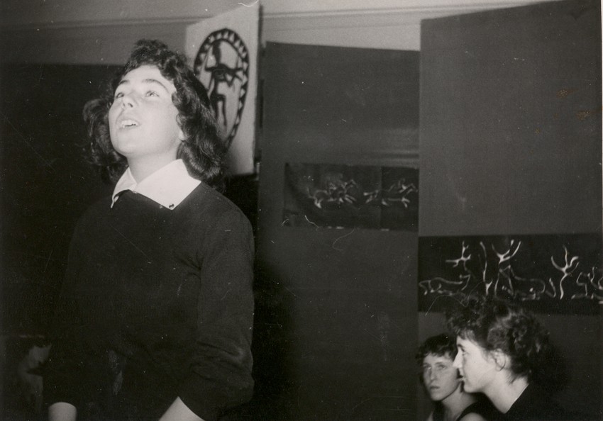 Seka Sablić u predstavi “Gradinar”, 27. decembra 1958. u Dadovu