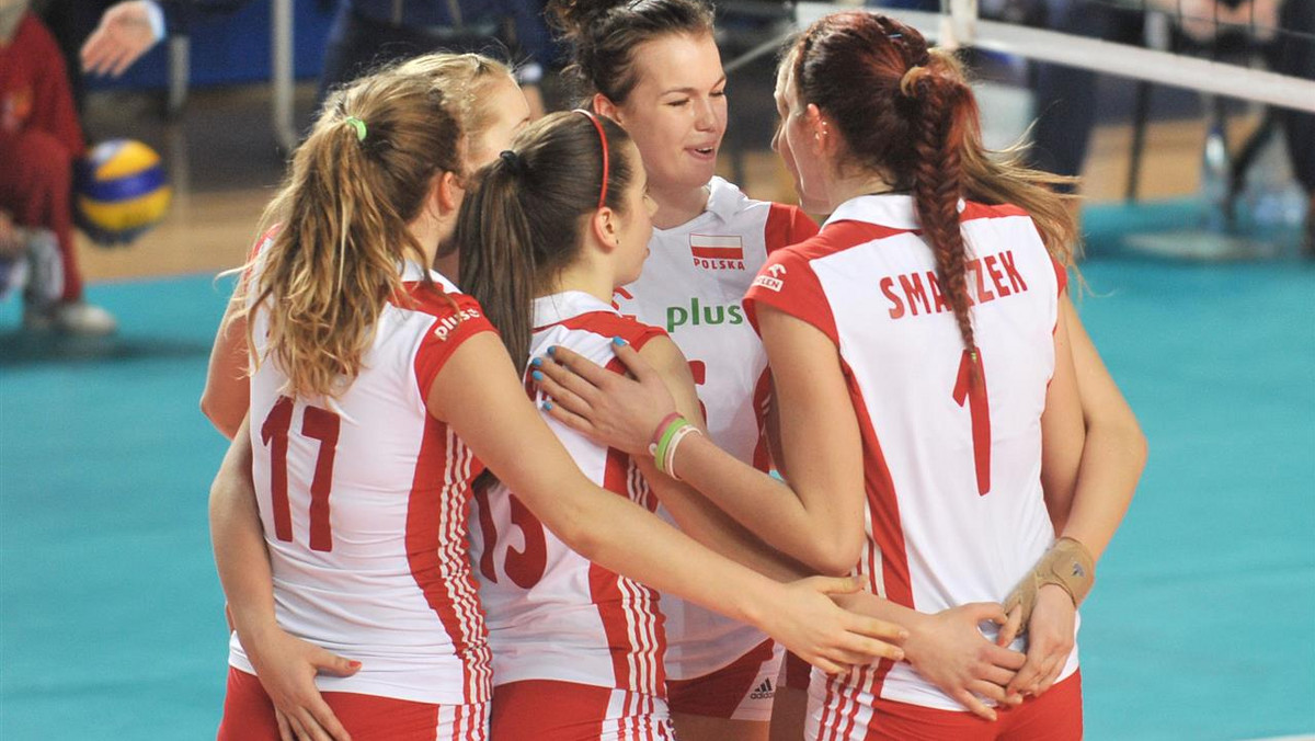 Reprezentacja Polski kadetek przegrała po zaciętej walce z Włoszkami 2:3 (27:25, 25:16, 16:25, 23:25, 6:15) w drugim meczu fazy grupowej mistrzostw Europy rozgrywanych w Czarnogórze.