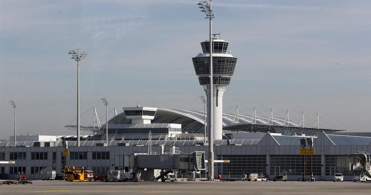 Chaos na lotnisku! 20 lotów odwołanych przez tajemnicze drony