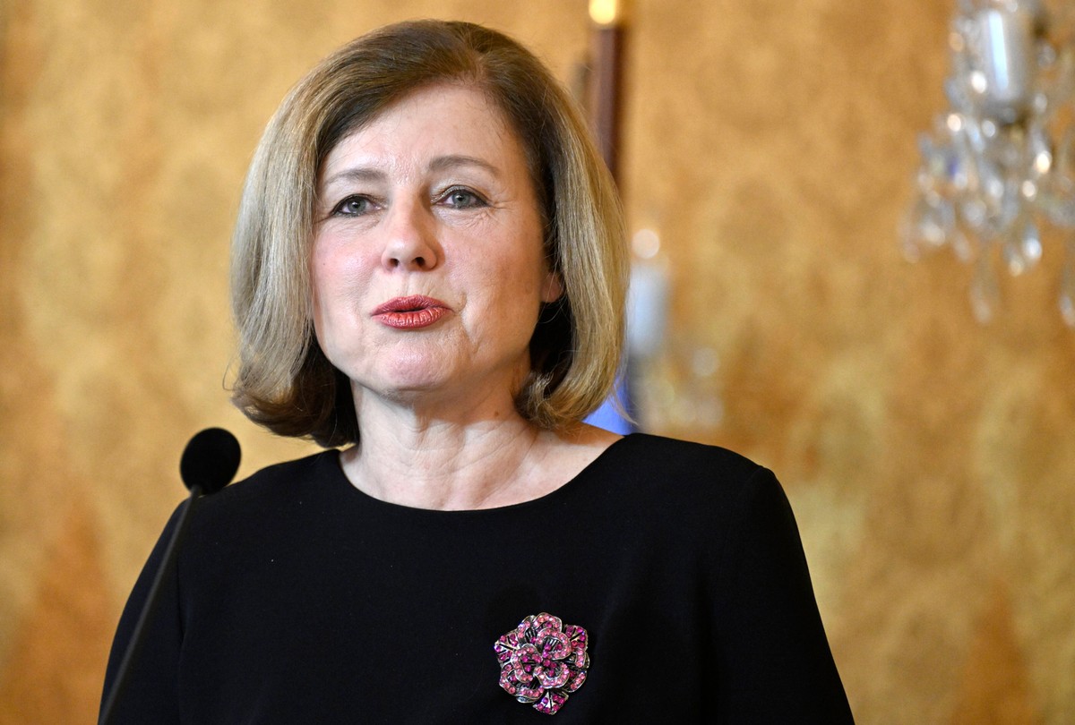 Vera Jourova: Nowe prawo pomoże UE ustanowić silniejszą ochronę przed zagraniczną ingerencją i manipulacją.