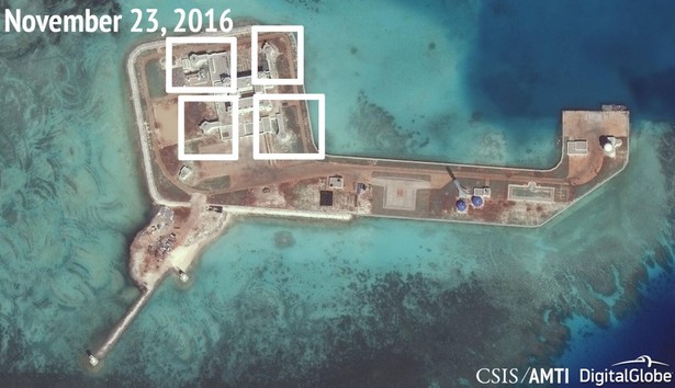 Wyspy Spratly - chińskie instalacje obronne, źródło: Asia Maritime Transparency Initiative/Digital Globe