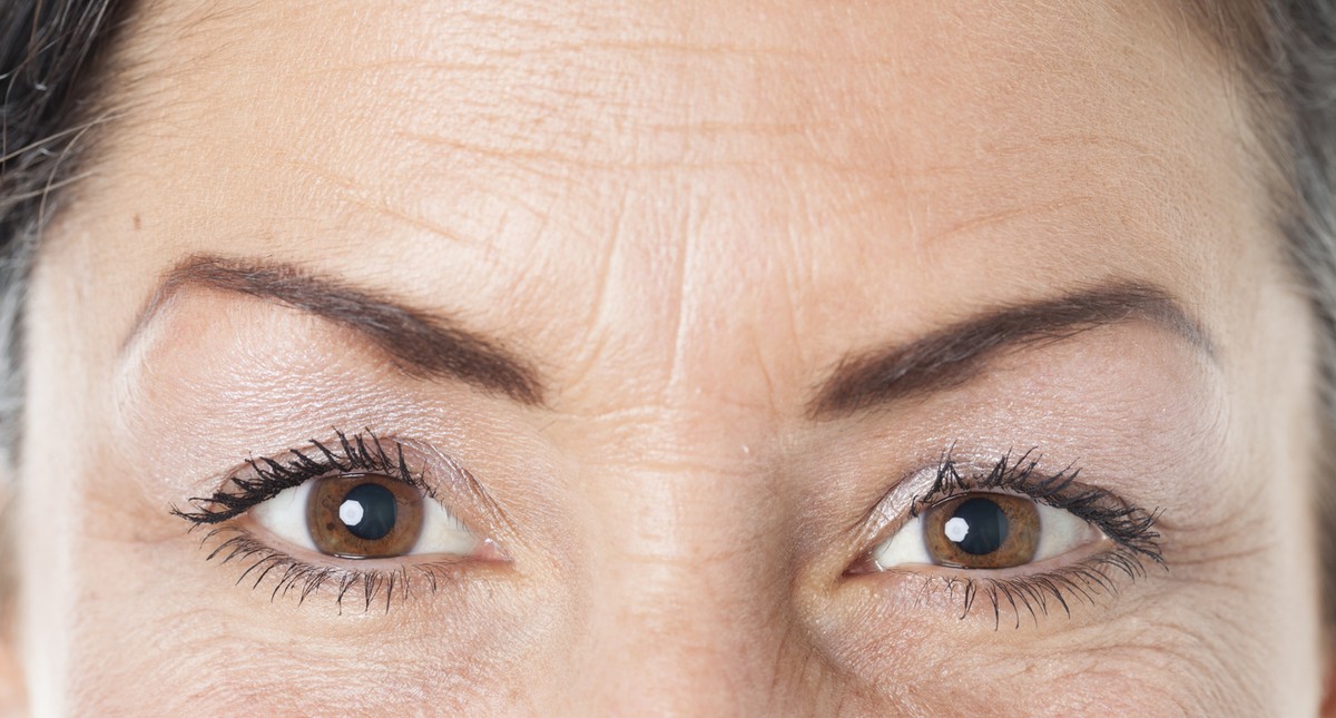 Zmarszczki w tym miejscu to znak, że masz za wysokie ciśnienie