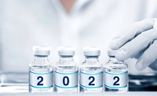 Powszechne zagrożenie uzasadnia weryfikację szczepień [WYWIAD]