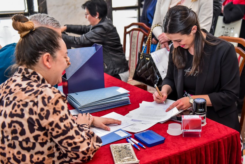 Dodela ugovora za regresiranje troškova prevoza učenika