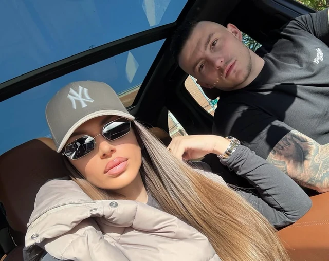 Prevarila muža pred cimerima i gledaocima, a danas gradi novi život PREKO OKEANA - ovako danas živi sa NOVIM DEČKOM (FOTO)