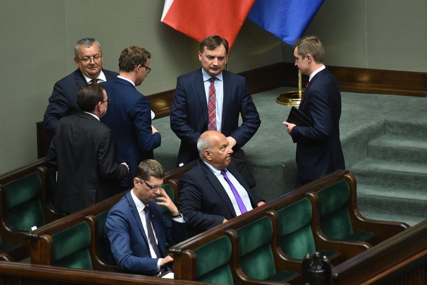 W Sejmie posłowie zajmowali się wotum nieufności dla ministrów sprawiedliwości i spraw wewnętrznych
