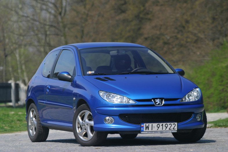 Fiat Punto 1.2 kontra Peugeot 206 1.4 co wybrać, wygląd