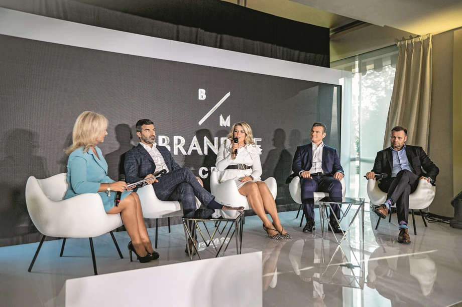 Beata Mońka z RASP, Mark Dekan, prezes Ringier Axel Springer Polska, Beata Pawłowska, prezes Oriflame Europa Centralna, Kiril Marinov, general manager Beauty Care w Henkel Polska, i Michał Mierzejewski, prezes Philip Morris Polska, dyskutowali o roli zespołów w kryzysie i pracy zdalnej