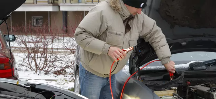 Rozruch z kabli. Jak to zrobić krok po kroku?