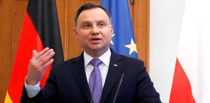 Prezydent Andrzej Duda skarży się na ciężki los