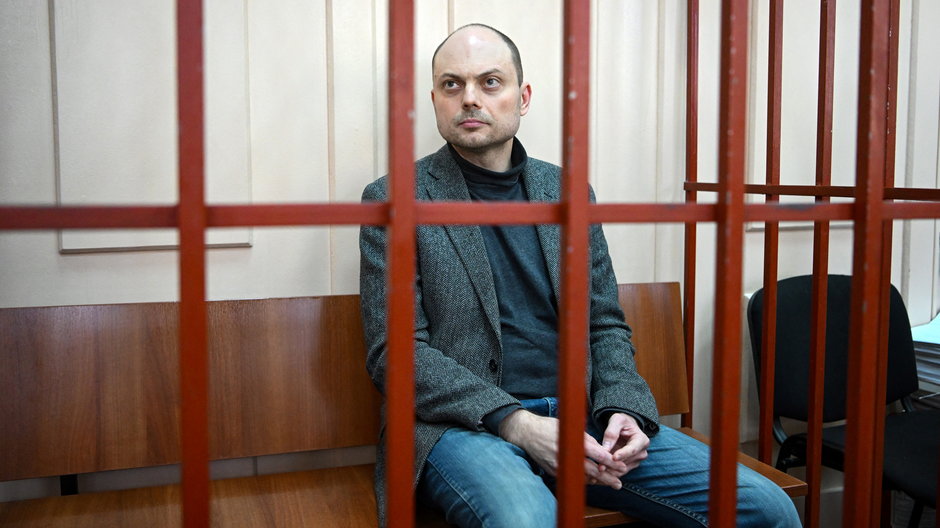Władimir Kara-Murza na rozprawie w sądzie w Moskwie, 2022 r.