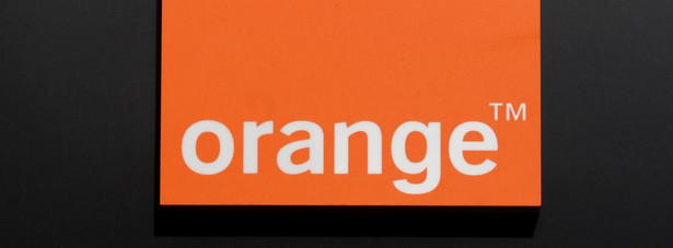 "Dniem ustalenia prawa do dywidendy będzie 26 czerwca 2014 r., a dniem wypłaty dywidendy będzie 10 lipca 2014 r. Dywidendą objętych jest 1.312.357.479 akcji Orange Polska" - podano w komunikacie