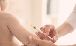Szczepionka przeciw COVID-19 dla niemowląt i małych dzieci jesienią? Ekspertka: &quot;Jest bardzo realna szansa&quot;
