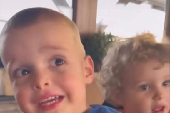 (VIDEO) KRSTAN RAŽNATOVIĆ PEVA NA RUSKOM Pridružio mu se mlađi brat Isaija, raznežili sve: Ceca i Veljko podelili snimak iz doma Ražnatovića