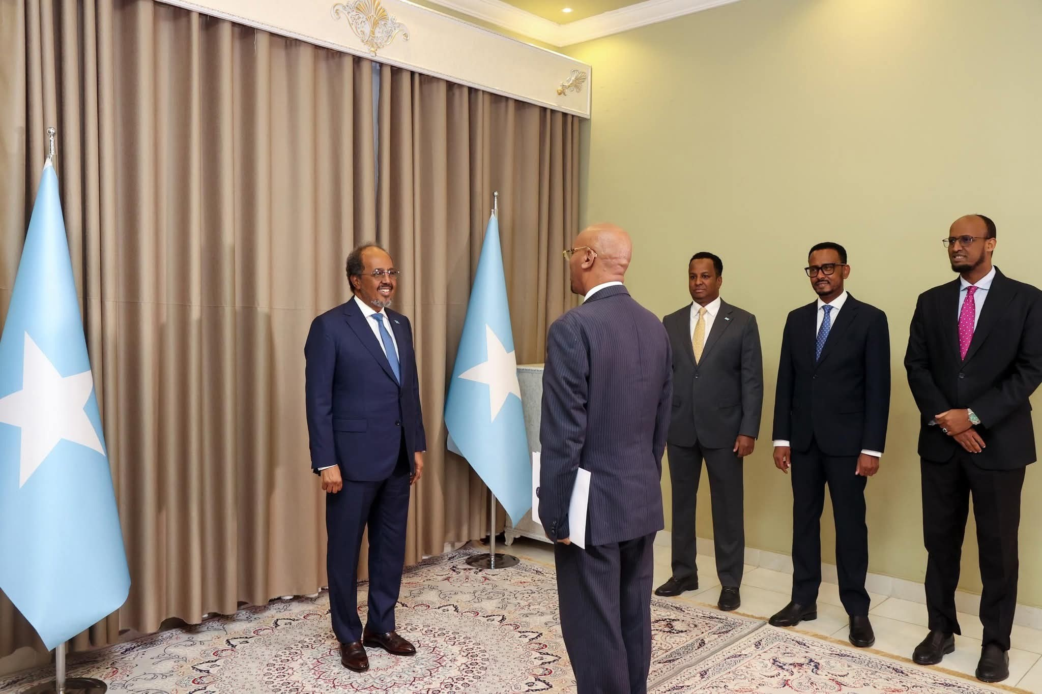 Etiopía nombra embajador en Somalia tras año de crisis